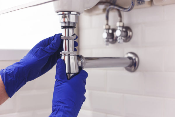 5 Reasons to Avoid DIY Plumbing Repairs